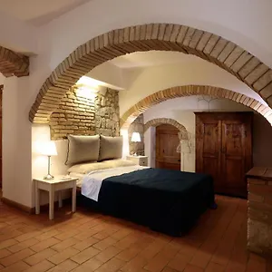 Corte Dei Guelfi , San Gimignano Italy