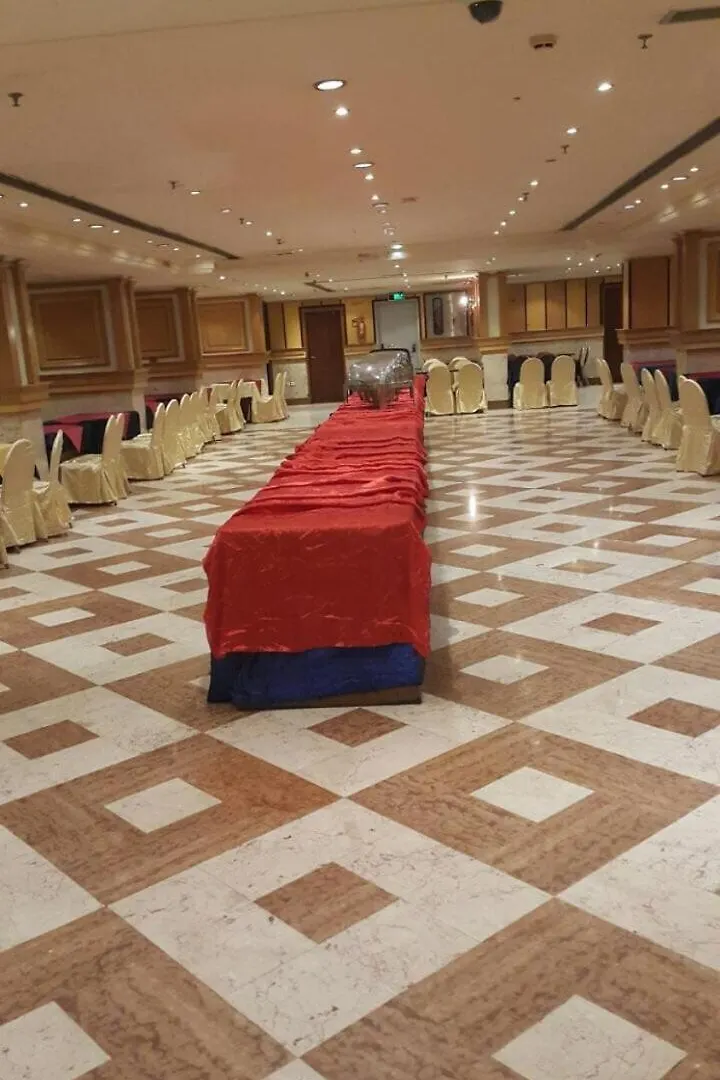 فندق العليان العزيزة الذهبي مكة 4*,